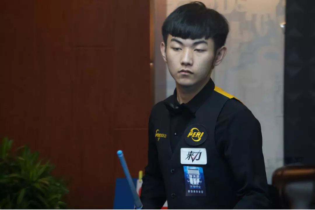 也锁定了冠 也锁定了冠