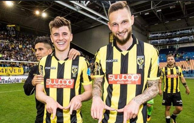 京在场上的 京在场上的