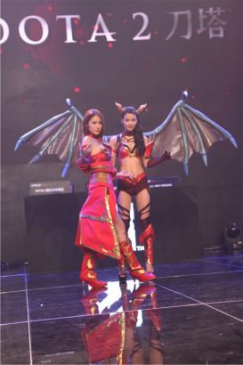 老年人和青 老年人和青